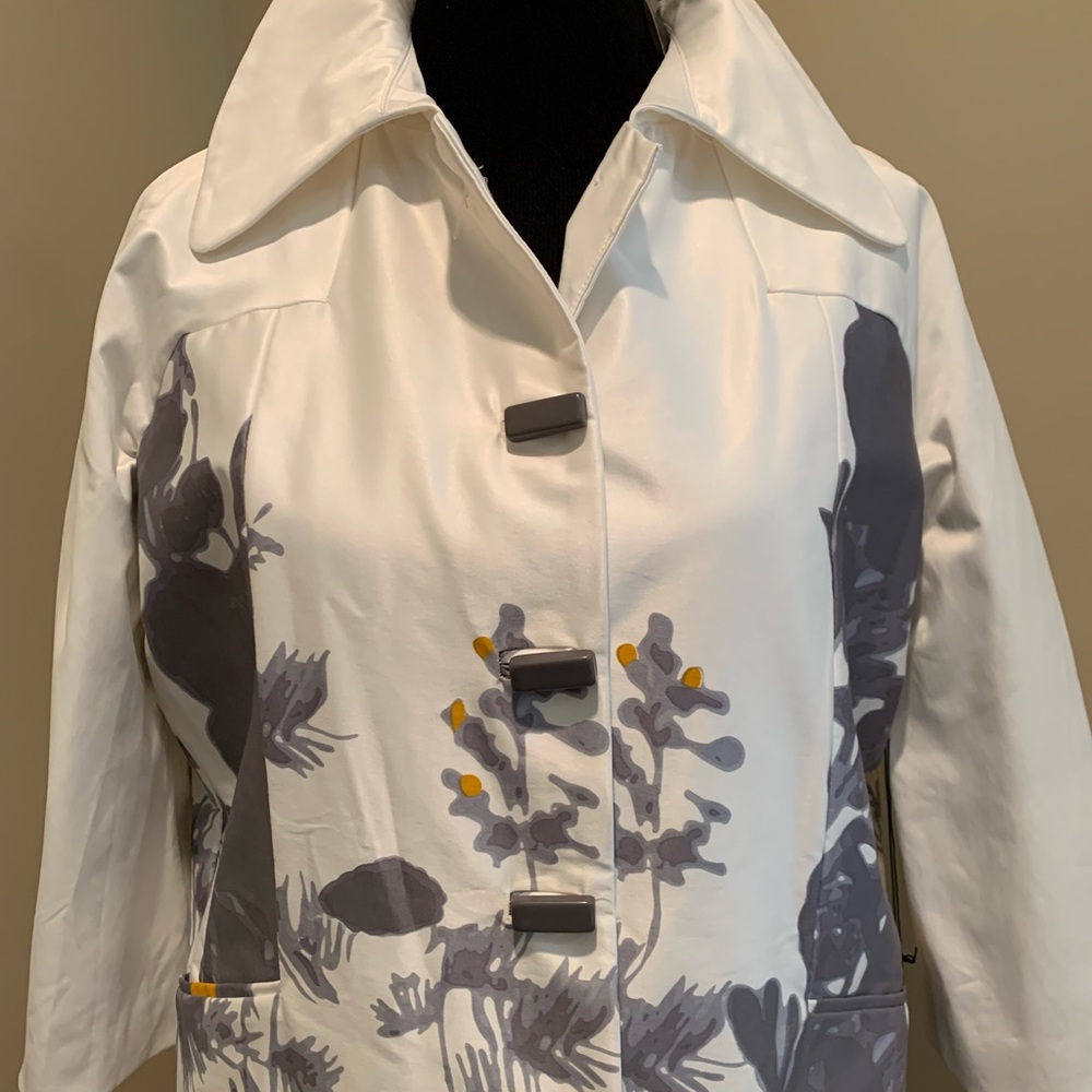 Spring weight 3/4 length coat